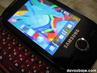Quick links to your favorite social networking sites, through the Samsung Corby Pro