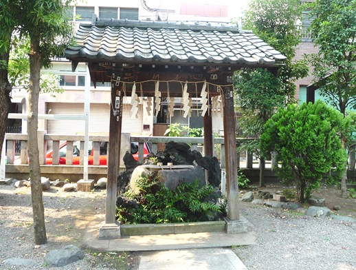yazaki shrine - local para purificar