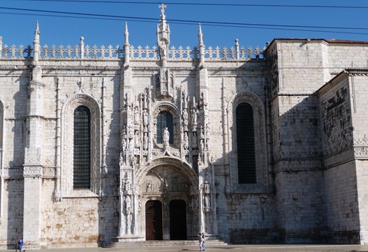 mosteiro dos Jeronimos -  porta da igreja