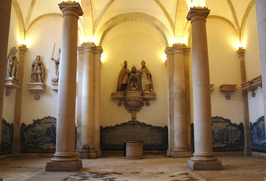 Mosteiro de Alcobaça - Sala dos Reis 1