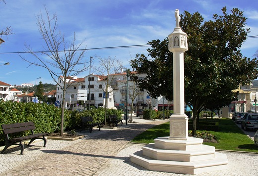 Porto de Mós - praça do rossio - homenagem ao centenário da república