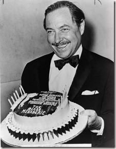 463px-tennessee-williams-with-cake-nywts