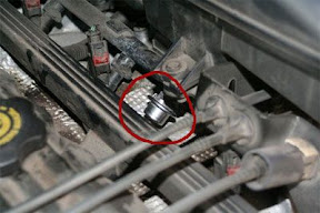 WJ leaking fuel from injector rail | Jeep Enthusiast Forums