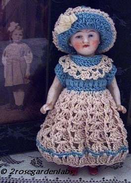 Antique all-bisque doll crochet crocheted dress