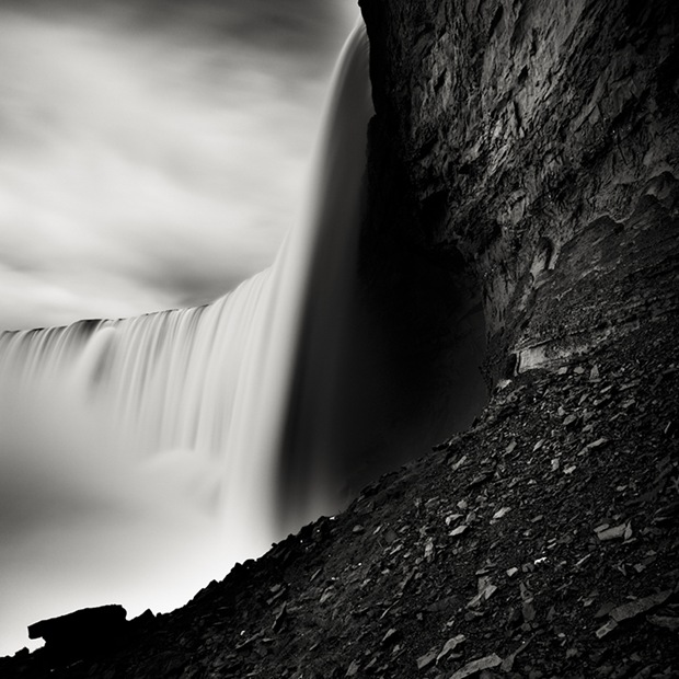 Niagara-Falls Photography in Black and White