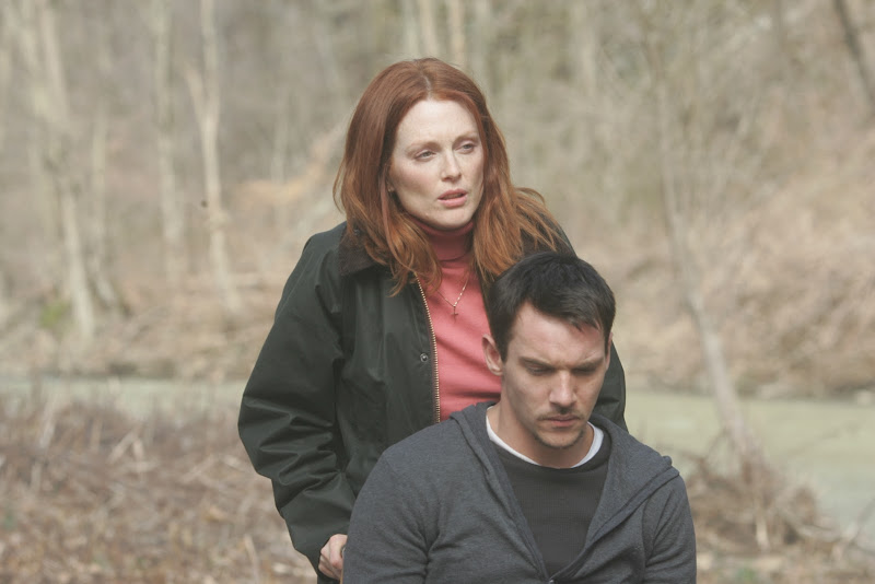 Jonathan Rhys Meyers is Adam and Julianne Moore is dr Cara Jessup in Shelter