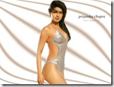 priyanka-chopra-swims