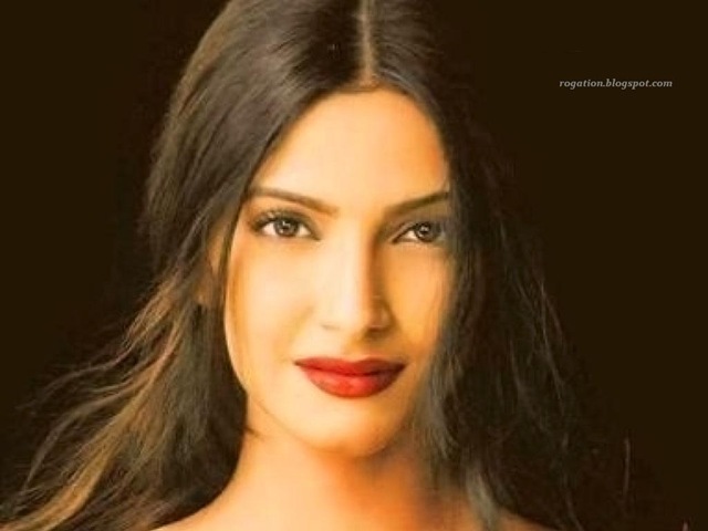 [sonakapoor812021319113.jpg]