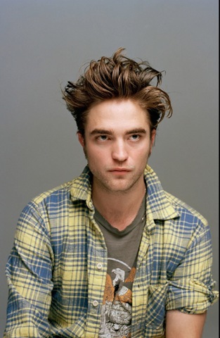 [robertpattinson23.jpg]