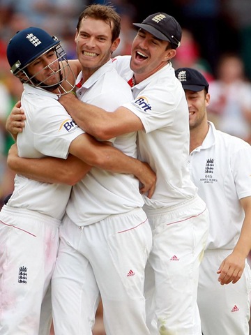 [ChrisTremletthappy3.jpg]