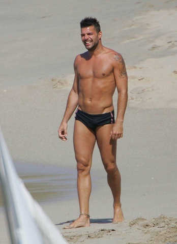 [ricky_martin_nude[3].jpg]