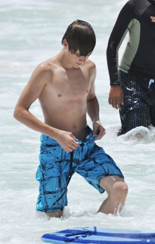 [justine bieber jn[4].jpg]