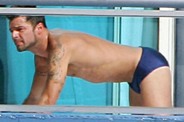 [Ricky Martin vd[6].jpg]