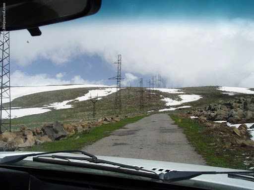 Гора Арагац и крепость Амберд (Армения)