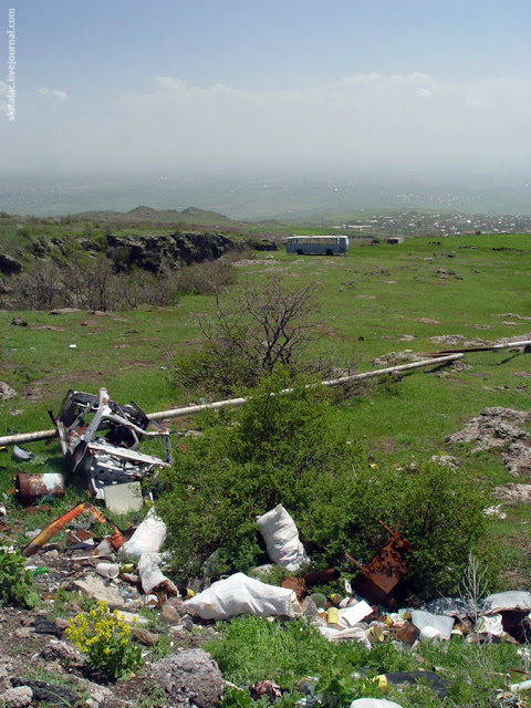 Гора Арагац и крепость Амберд (Армения)