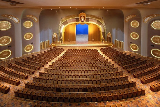 [Worlds Best Hotels6[5].jpg]