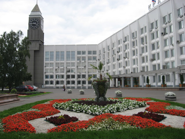811. Клумбный Красноярск - 2010 
