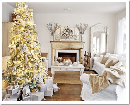 Christmas-Tree-White-Room