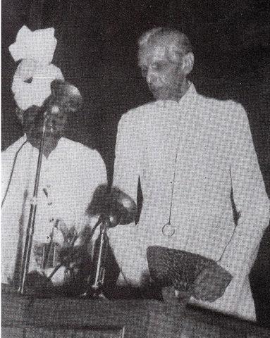 [Quaid-e-Azam in the Constituent Assembly[4].png]