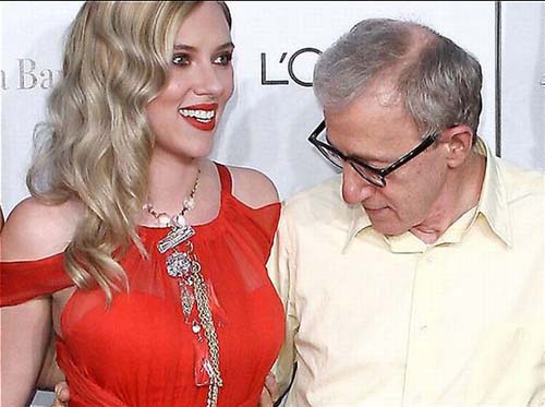 15 Celebrities Caught Staring