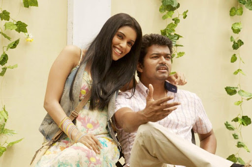 Tamil Movie Kaavalan Stills