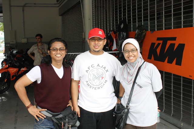 [IMG_25215.jpg]