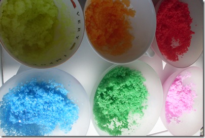 Come colorare il sale, dai gessetti alle tempere | Pourfemme