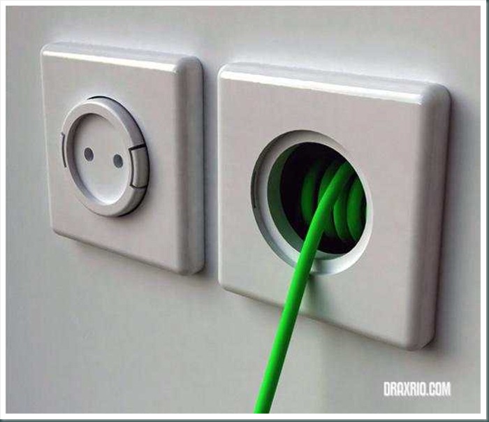 electrical-outlet-with-extension-cord-designed-by-meysam-movahedi