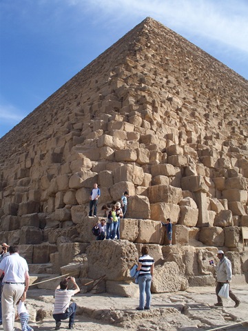 [12-29-2009 053 Giza Pyramids - Jacob[3].jpg]