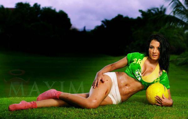 [celina_jaitly_548_5[1].jpg]