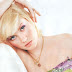 Elisha Cuthbert 4