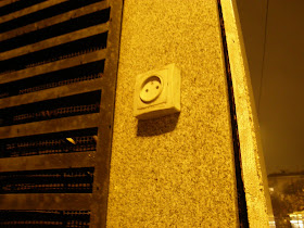 Budapest,  blog,  street art,  public art,  konnektor, Batthyany tér,  IU. kerület, 1. kerület,  2 metró,  szellőzés