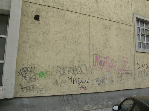 police building, graffiti,Budapest,  blog, Balzac utca, XIII. kerület, Felkai utca, Pannónia utca, Felka utca, Pártgarázs, garázs, parkolás, street art,  teg, falfirka, tegelés, rendőrség    writers