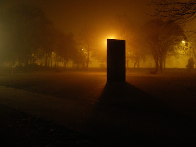 Budapest, köd, homály, este, fog, brouillard, nacht, by night, haze, Mist, nebelig, nebulous, Roma Holokauszt Emlékmű, Nehru Park, Holocaust