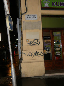 Fuck nazis, falfirka, Budapest,  VI. kerület, Terézváros, Anker köz, 6. kerület,  Rosa Antifa Wien,  tag,  falfirka,  teg,  writer,  graffiti,  antifasizmus, Budapest,  blog,  Terézváros,  VI. kerület, 6. kerület, Magyarország,  tag,  teg,  falfirka,  writers,  vandalizmus, graffiti,  graffito