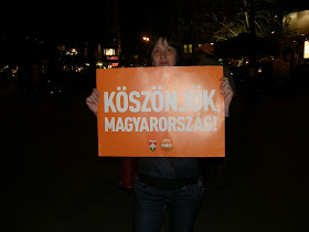 V. kerület,  Belváros, 5. kerület,  Fidesz, Budapest,  Vörösmarty tér,  2010. április 25, második forduló,  képek,  fotók. pictures,  fotók,  buli,  