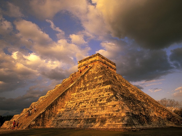 [Ancient_Mayan_Ruins_Chichen_Itza_Mexico[5].jpg]