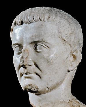 [Roman-Villas-Tiberius-11[5].jpg]
