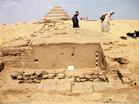 [450-saqqara-tomb-of-ptah-mes-step-pyramid[5].jpg]