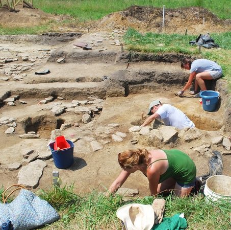 [woodhenge-ohio-dig_23489_600x450[5].jpg]
