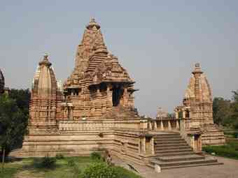 Khajuraho-Lakshmana_temple