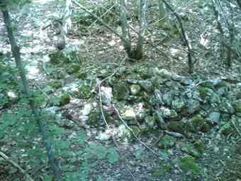 A view of what is left above the ground of the fortress wall of Kastritsi.