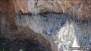 [_48930956_48930957[5].jpg]