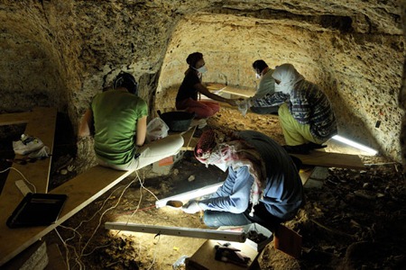 [qatna-2010-discovery-excavations[5].jpg]