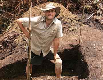 Dr Andrew Fairbairn