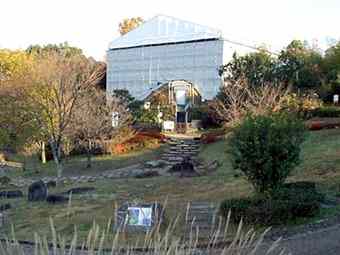 Takamatsuzuka Tumulus: The colored murals here, discovered in 1972 are a national treasure. They are still currently undergoing restoration work.