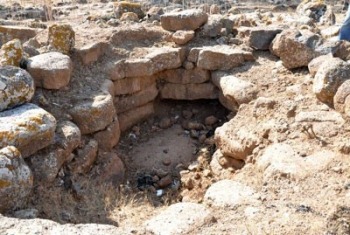 [Syria_Daraa_Dolmen_Tombs_Eneolithic_Age-[5].jpg]