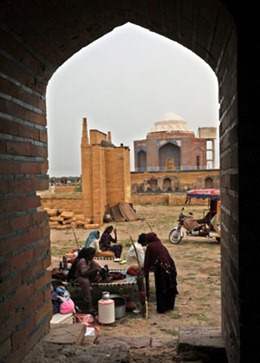 Pakistan's cultural heritage under threat_02