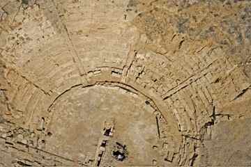 The ancient theatre is located on the southern slope of Fabrika Hill.