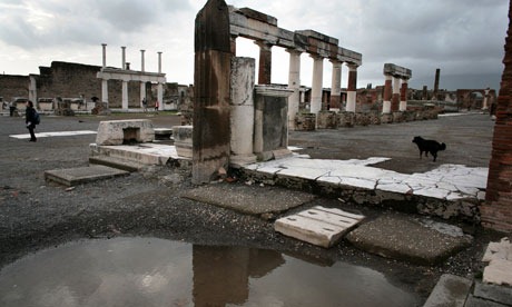 [The-forum-at-Pompeii-006[5].jpg]
